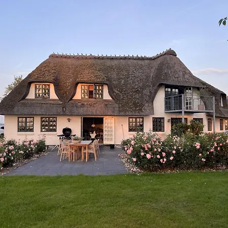 Villa 343 M² Ferienidylle Mit Privatstrand