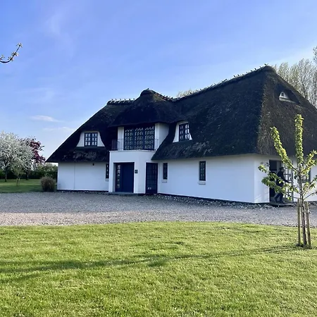 Private 2 Ha Nature 343 M Thatched Idyll Villaer Skovmose